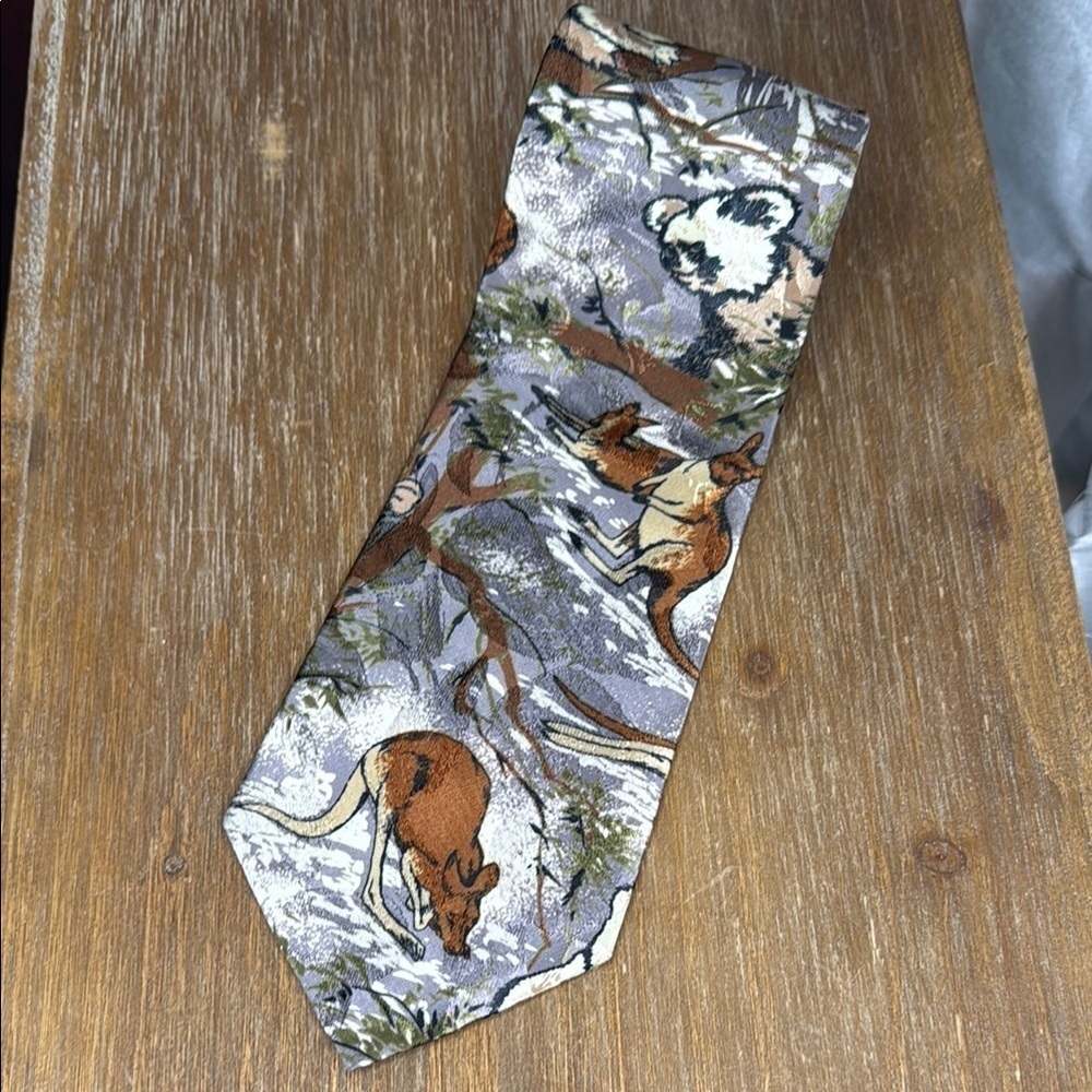 Reed St James Kangaroo Koala Bear Gray Shimmer Tie